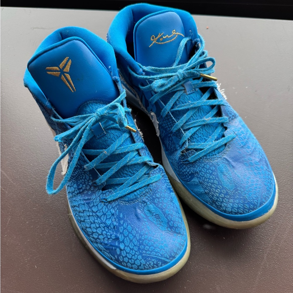 Men’s Nike Kobe A.D. PE Mid DeMar DeRozan